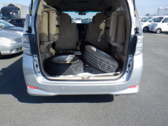 Toyota vellfire 2014