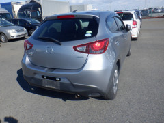 Mazda Demio 2015