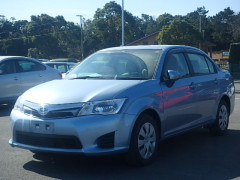 Toyota Corolla Axio 2014