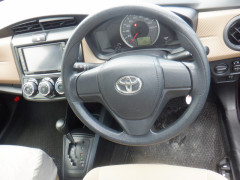 Toyota Corolla Axio 2014