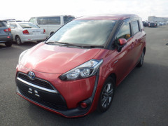 Toyota Sienta 2015