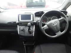 Toyota Wish 2014