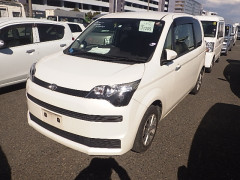 Toyota Spade 2014