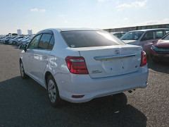 Toyota Corolla Axio 2015