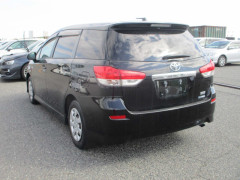 Toyota Wish 2012
