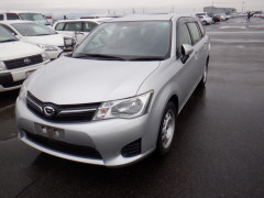 Toyota Corolla Fielder 2015