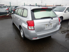 Toyota Corolla Fielder 2015