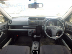 Toyota Succeed Van 2016