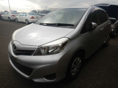 Toyota Vitz 2013
