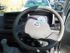 Mazda Titan Dash 2003