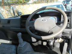 Mazda Titan Dash 2003