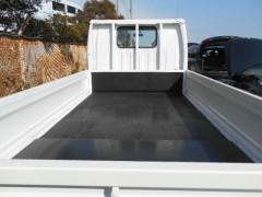 Mazda Titan Dash 2003