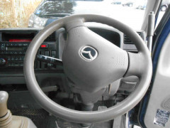 Mazda Titan 2001