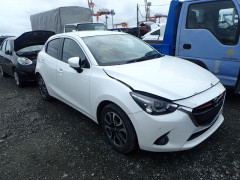 Mazda Demio 2016