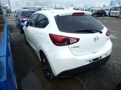 Mazda Demio 2016