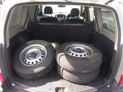 Toyota Succeed Van 2014