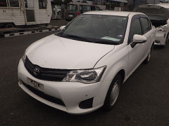 Toyota Corolla Axio 2014