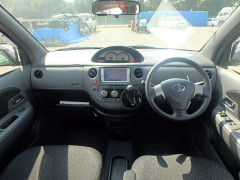 Toyota Sienta 2014
