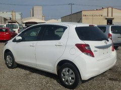 Toyota Vitz 2015