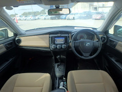 Toyota Corolla Axio 2014