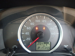 Toyota Corolla Axio 2014