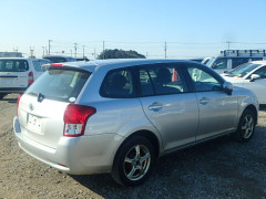 Toyota Corolla Fielder 2015