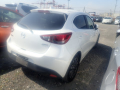 Mazda Demio 2016