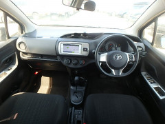 Toyota Vitz 2014