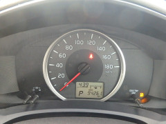 Toyota Corolla Axio 2014