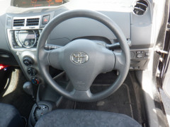 Toyota Vitz 2010