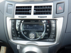 Toyota Vitz 2010
