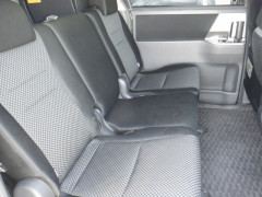 Toyota Noah 2008