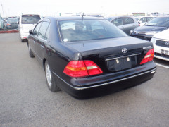 Toyota Celsior 2002