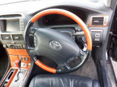 Toyota Celsior 2002