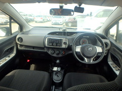 Toyota Vitz 2015