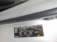Toyota Noah 2006