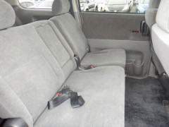 Toyota Noah 2006