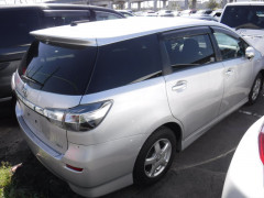 Toyota Wish 2013