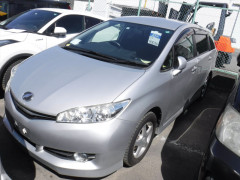 Toyota Wish 2013