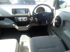 Toyota Passo 2011