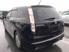 Honda Stream 2012