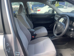 Toyota Corolla Axio 2015