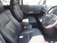 Toyota vellfire 2014