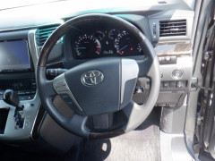 Toyota vellfire 2014