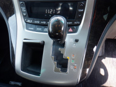 Toyota vellfire 2014