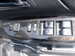 Toyota vellfire 2014