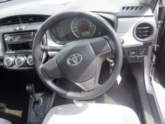 Toyota Corolla Axio 2014