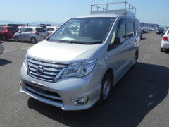 Nissan Serena 2014