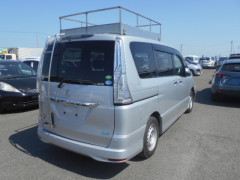 Nissan Serena 2014