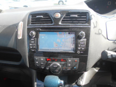 Nissan Serena 2014